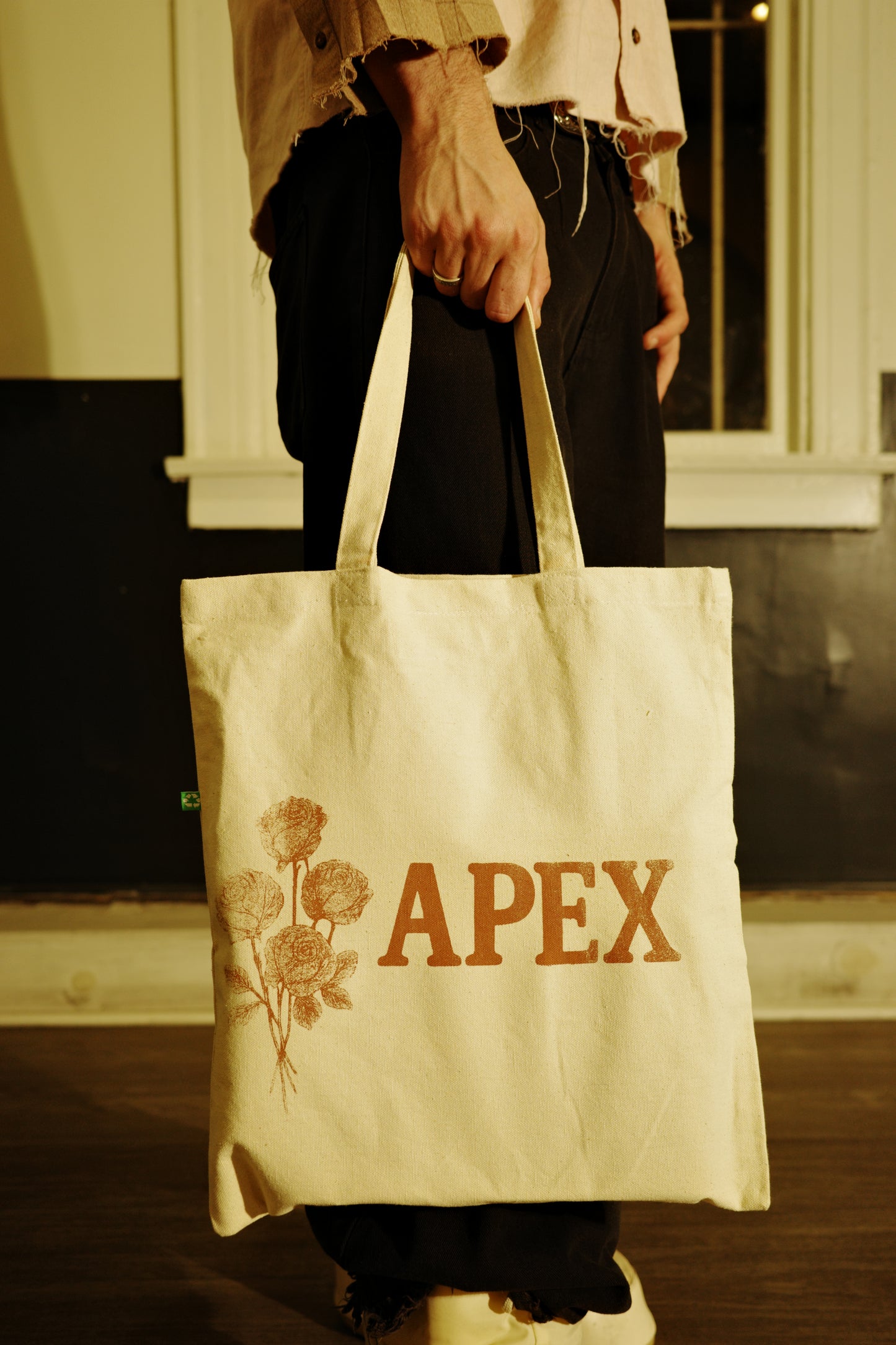 APEX TOTE BAG